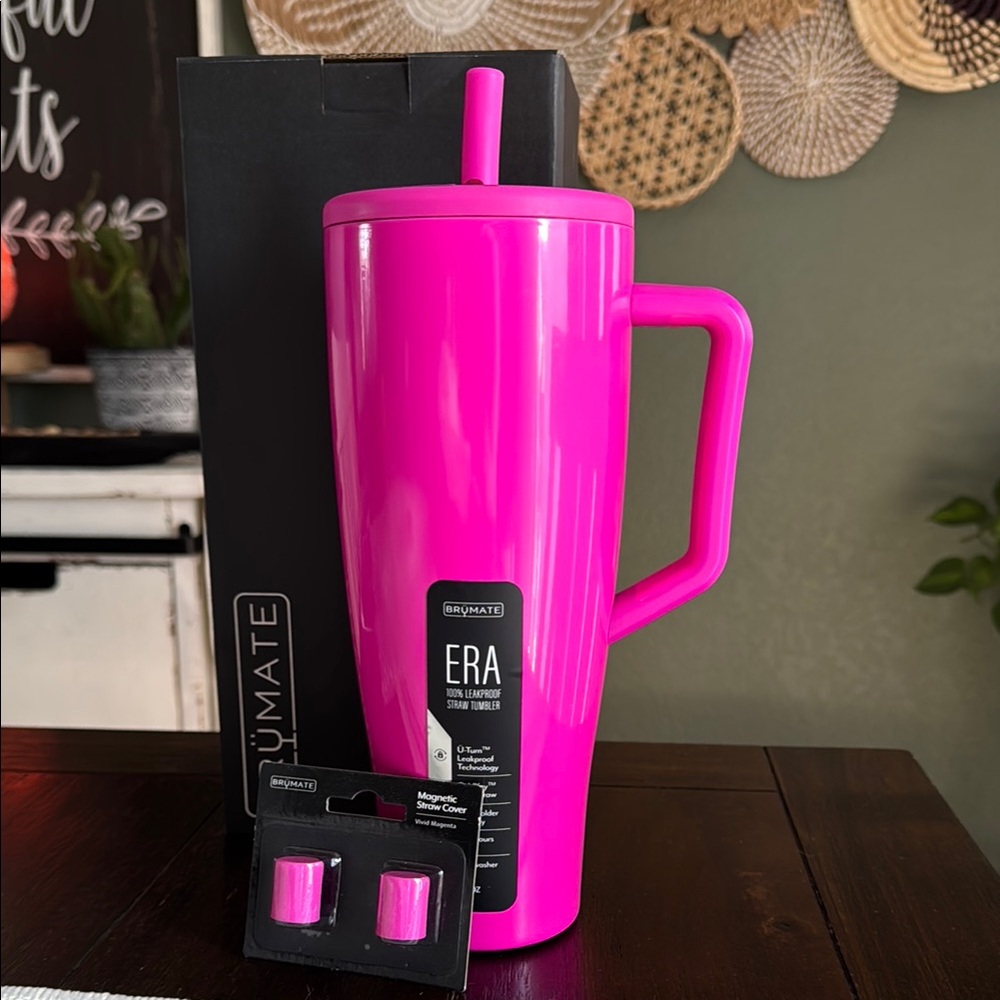 BruMate Era 40oz in Magenta with straw covers! Limited Edition! New!